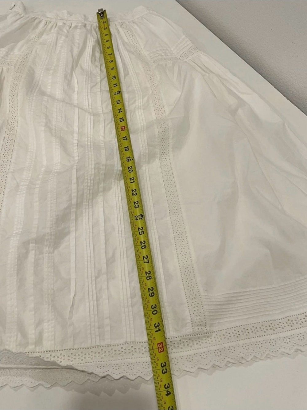 DOEN SABINA SKIRT ORGANIC COTTON IN POWDER WHITE- SIZE M/WAIST = 14.5 “ - Picture 8 of 12
